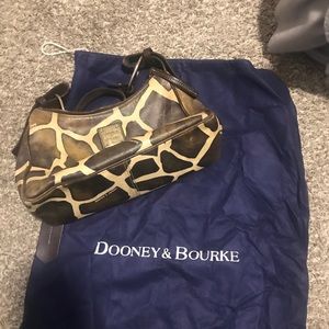 vintage giraffe print mini dooney&bourke purse